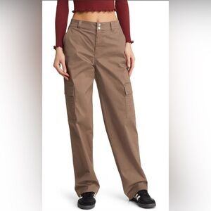 BP Women's Brown Cargo Pants Size Medium-Gently used